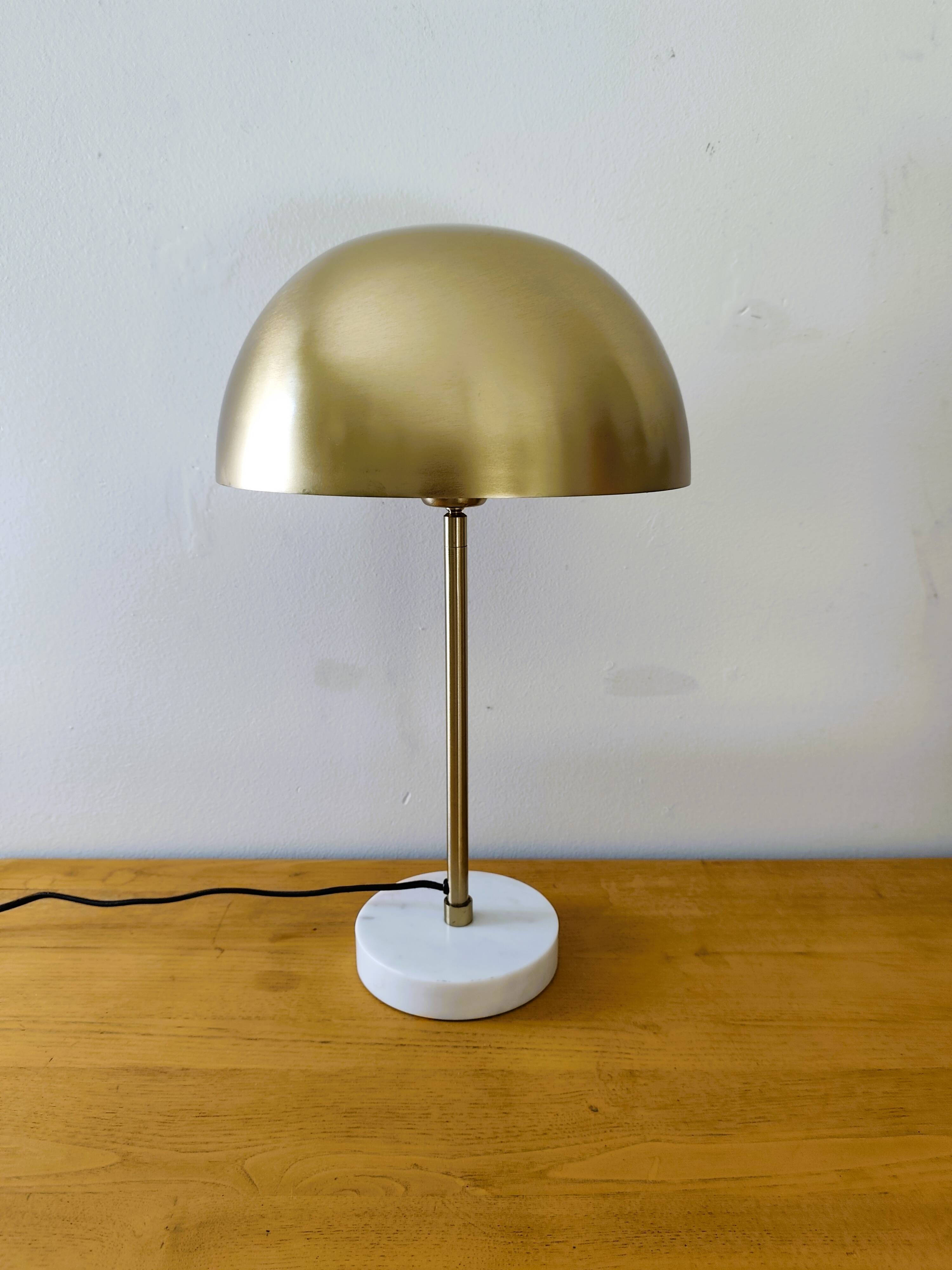 Golden mushroom lamp