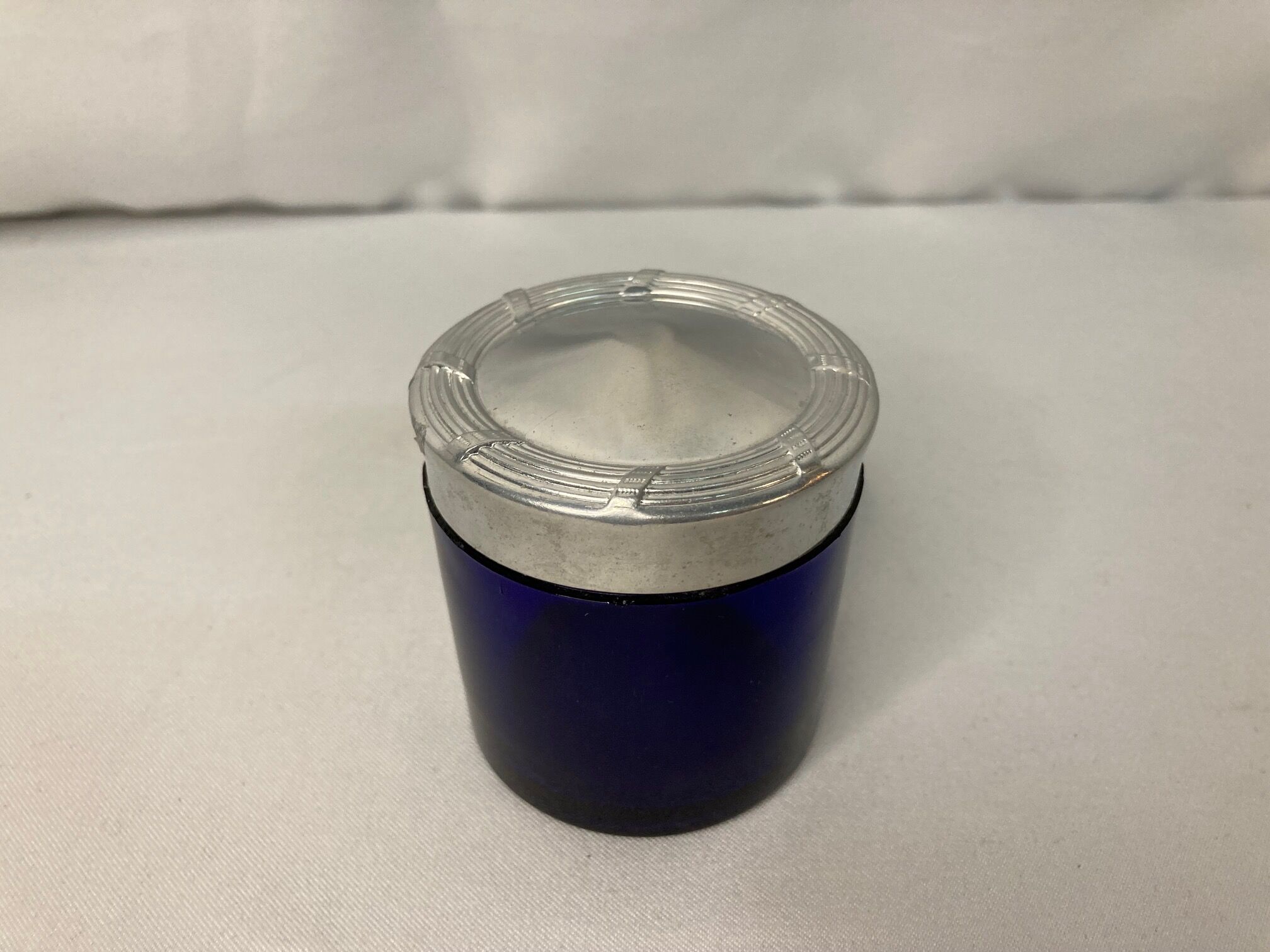Old covered jar toilet cream bottle Guerlain circa 1950
