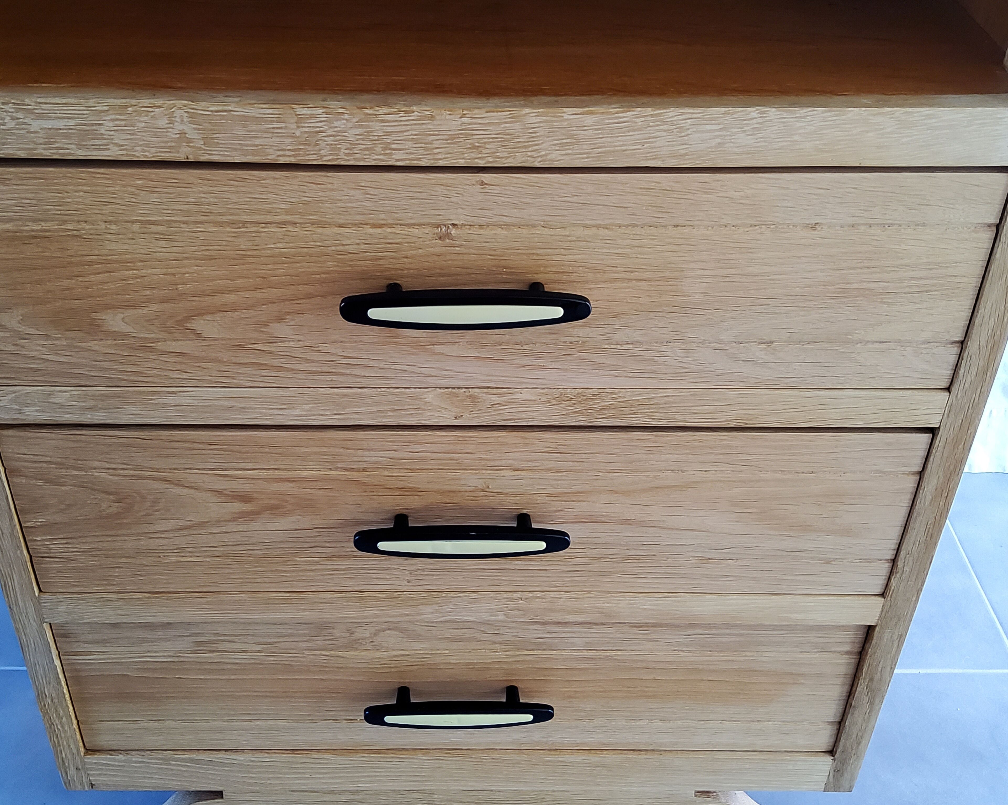 Chest of drawers library