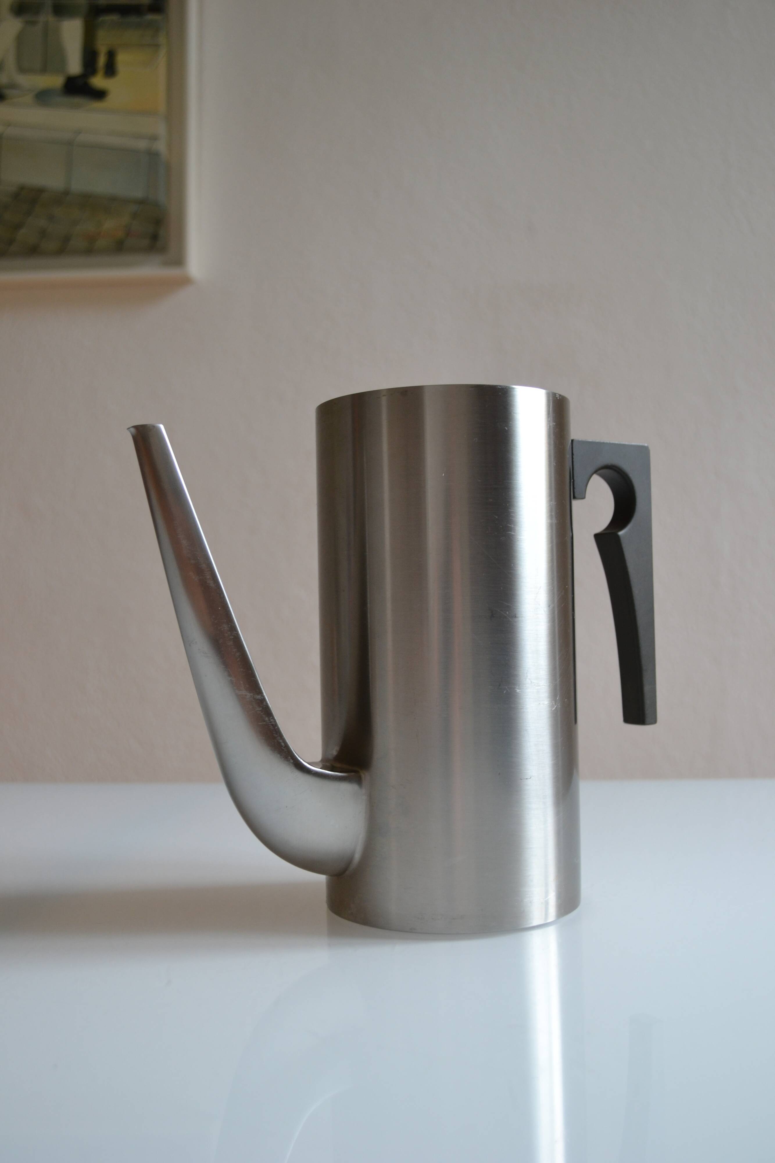 Cylinda coffee maker by Arne Jacobsen for Stelton in 1967 Scandinavian design