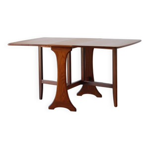 Table scandinave pliante
