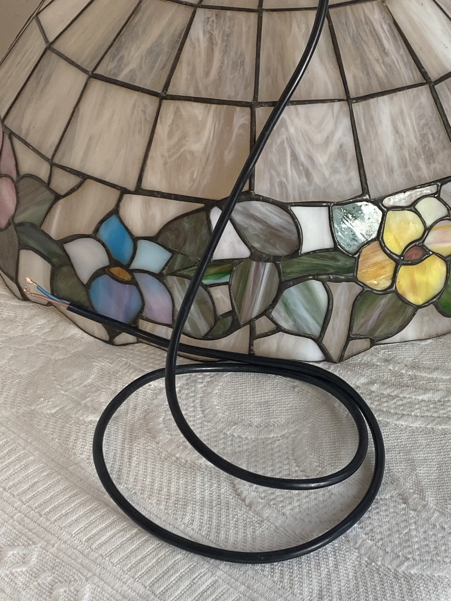 Stained glass pendant