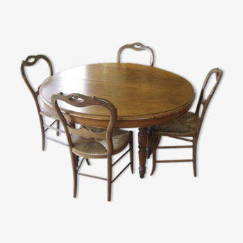 Table Louis Philippe et 4 chaises paillées noyer