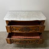 Commode sauteuse en merisier de la fin du  XVIII ème