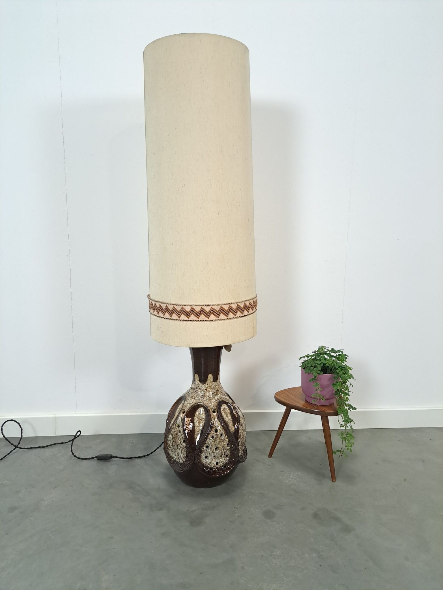 Lampe en céramique marron de Besigheimer Leuchten avec base éclairée