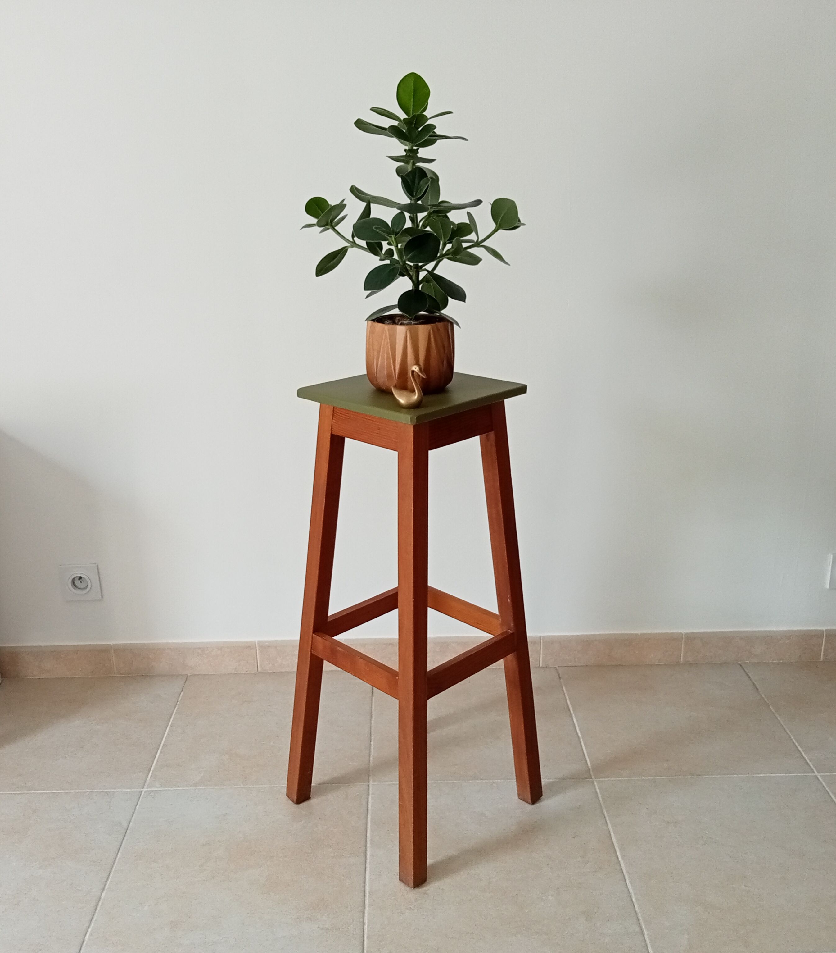 Vintage solid wood high stool