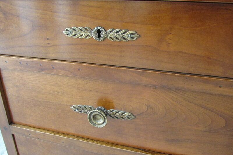 Louis Philippe chest of drawers in solid cherry, 5 drawers