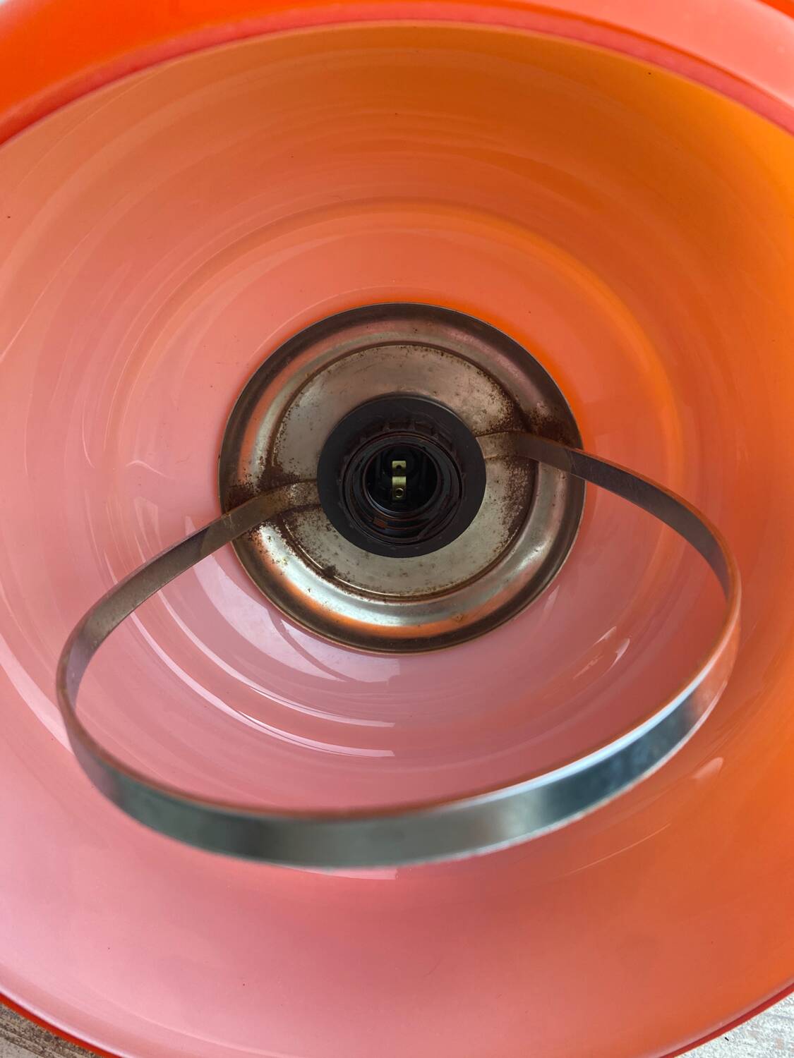 Orange opaline suspension