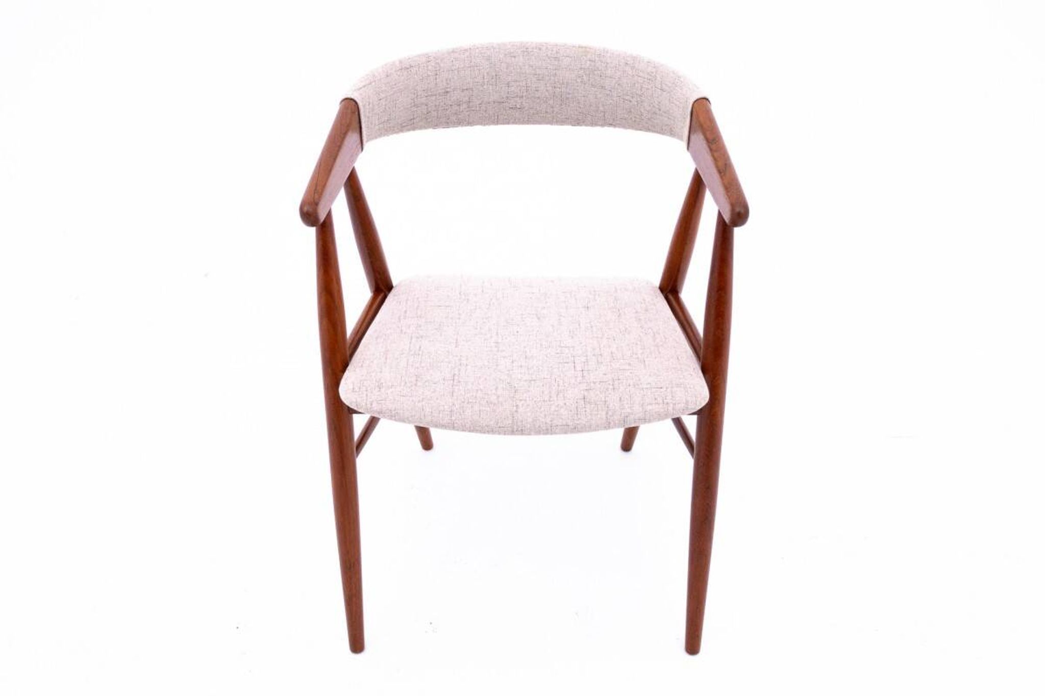 Chairs designed by Ejner Larsen & Aksel Bender Madsen, Denmark, 1960s. After renovation.