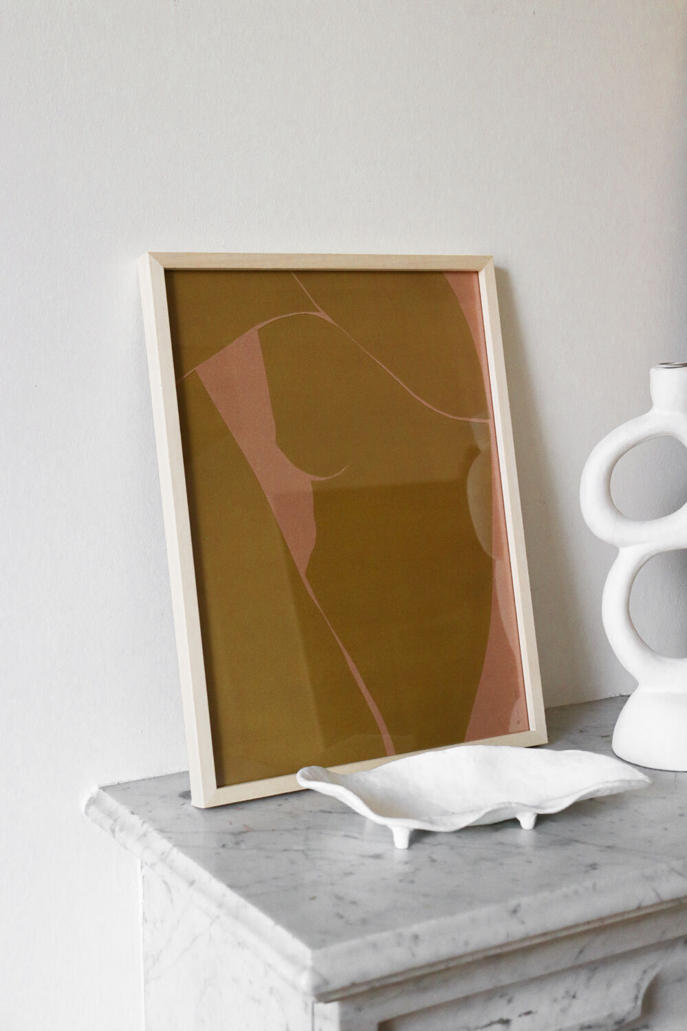 Female body art print