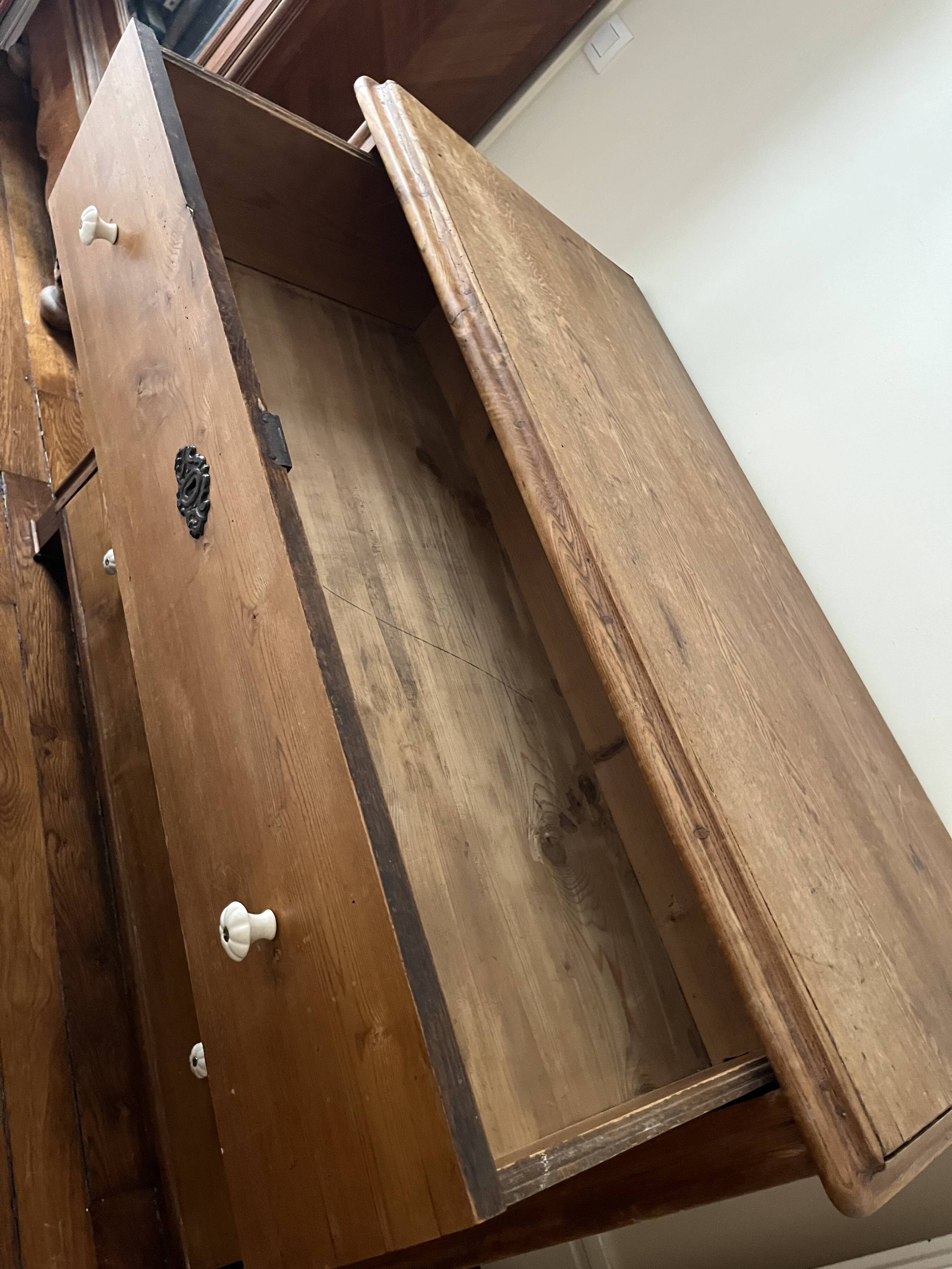 Hungarian chest of drawers - 3 drawer chest of drawers