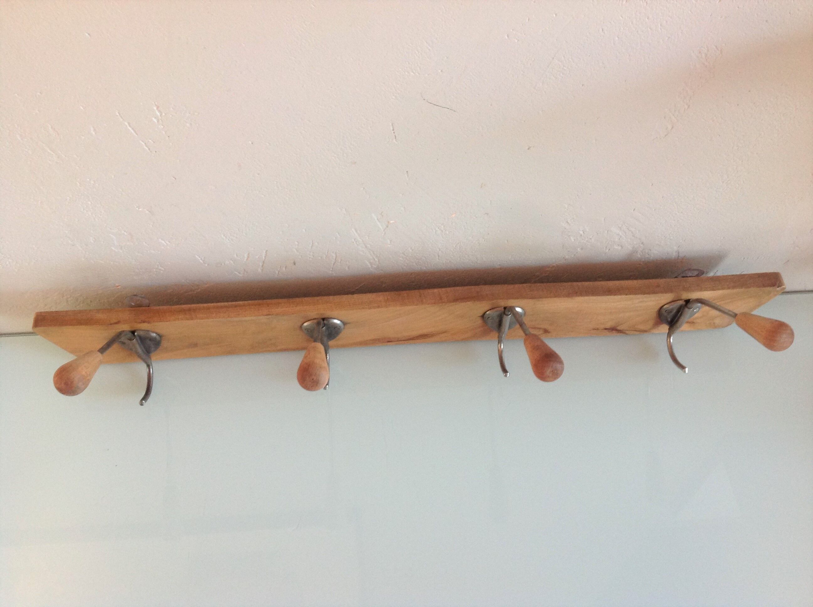Four-headed wooden hook / vintage 60s-70s