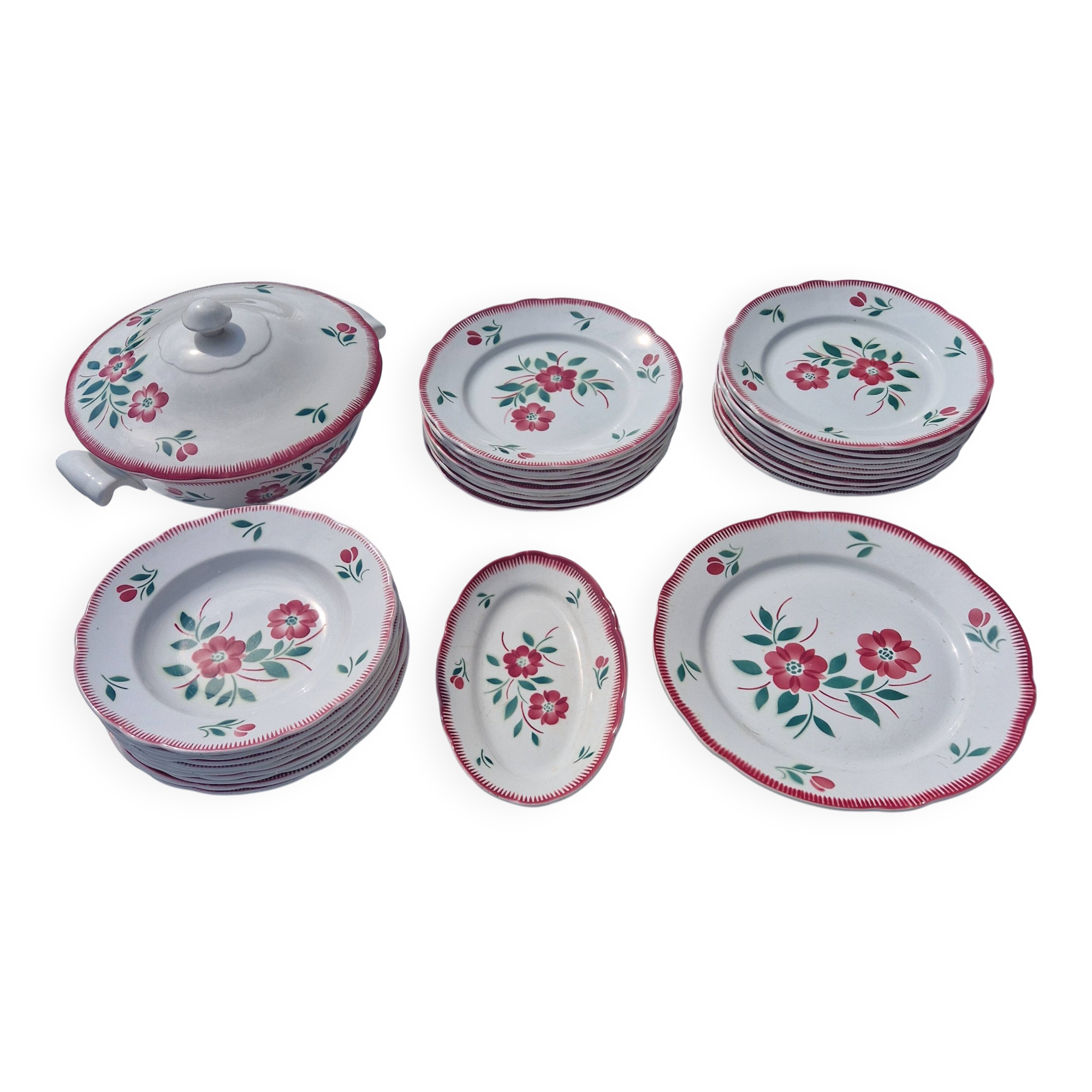 Service for 9 people, Badonviller faience, Fénal Frères, model "rèverbèr".