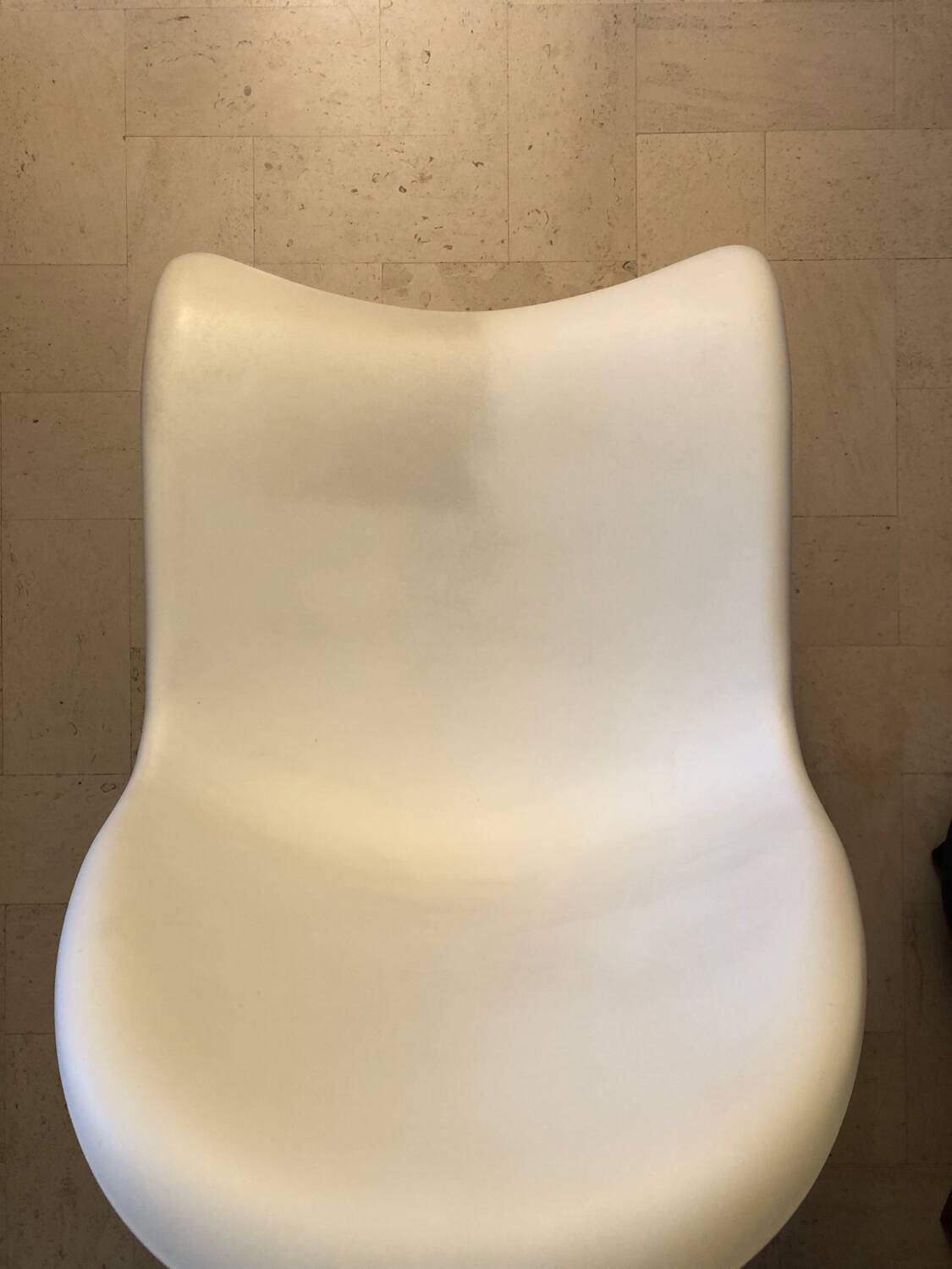 4 white Verner Panton S chairs (LGA Nuremberg GS)