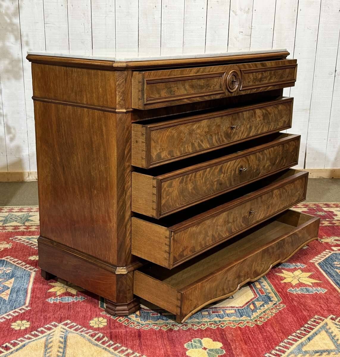 Napoleon III commode in mahogany, oak and with a fine white marble top, late 19th century.