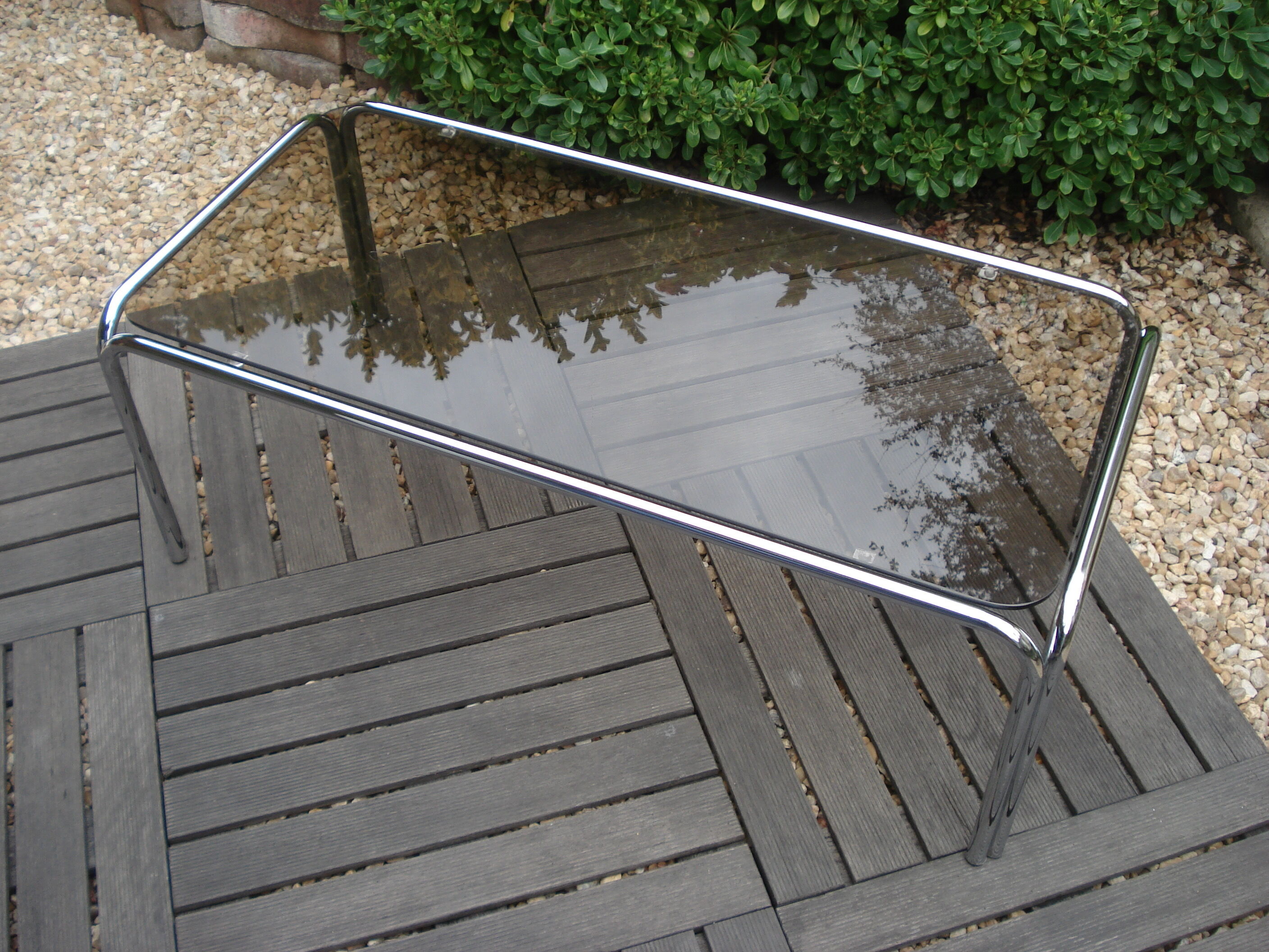 Coffee table chrome glasses smoke vintage 1970