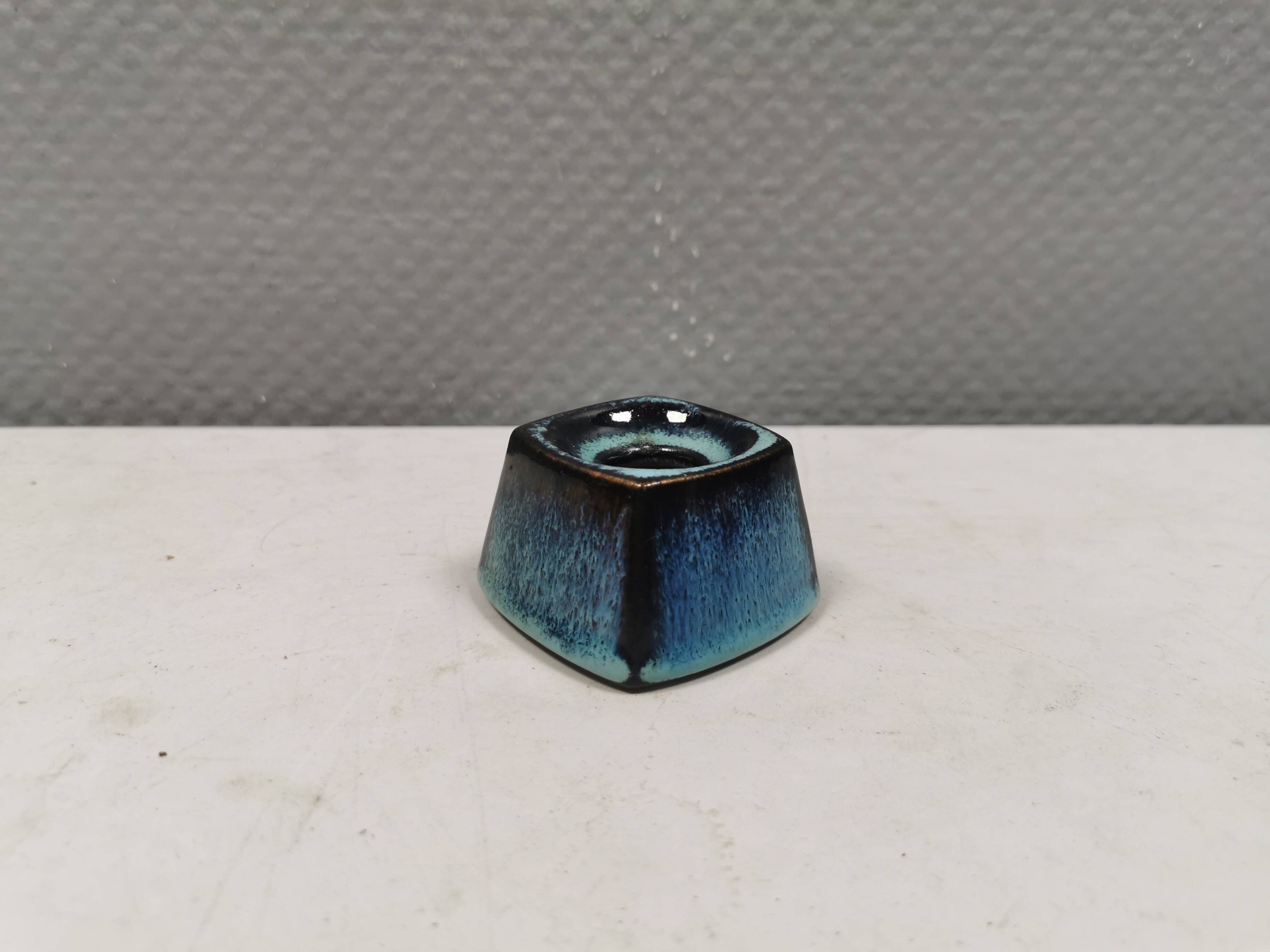 Small delicious candle holder from Danish Stogo ceramics 1980s