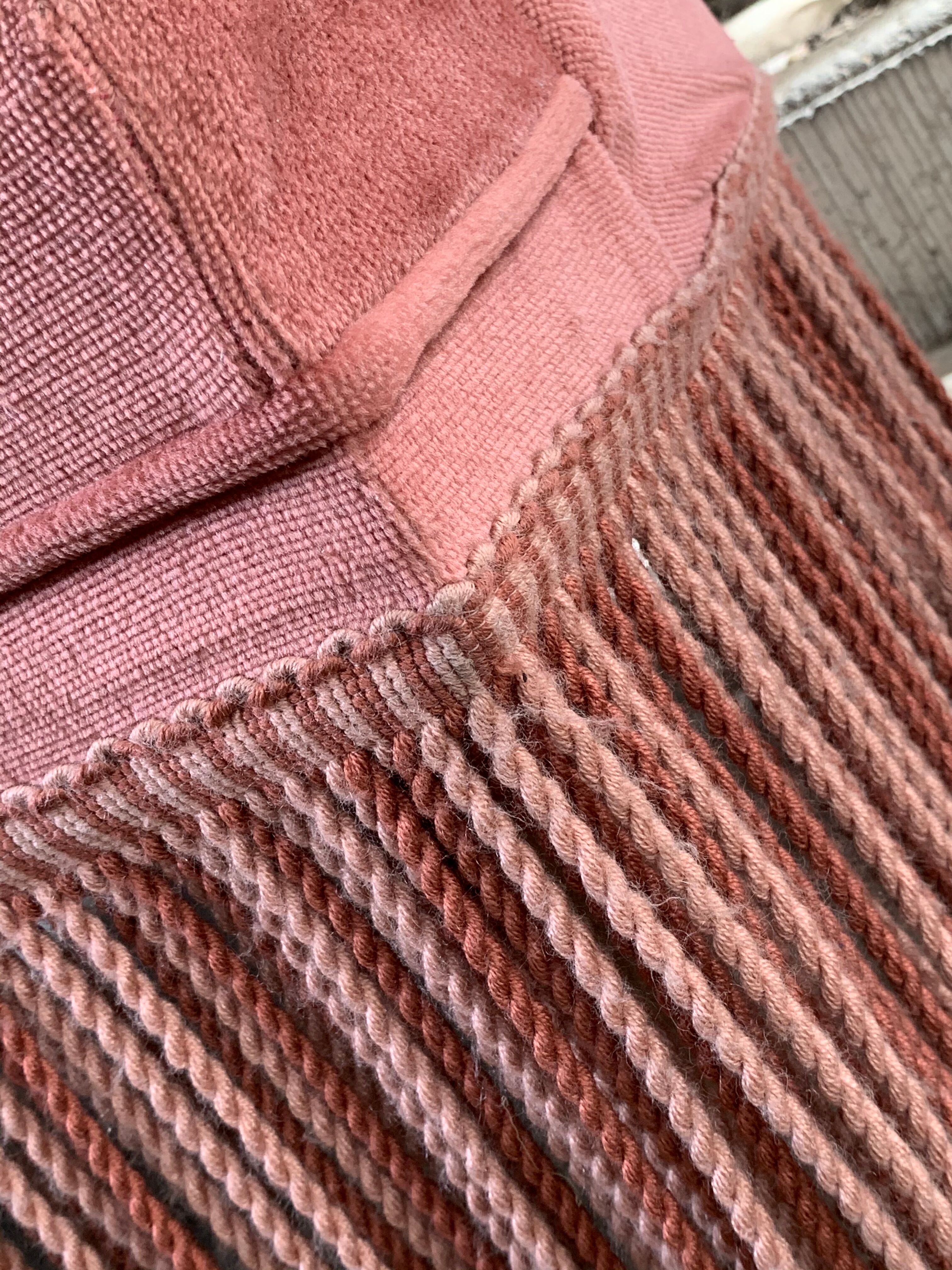 Pink velvet padded toad chair