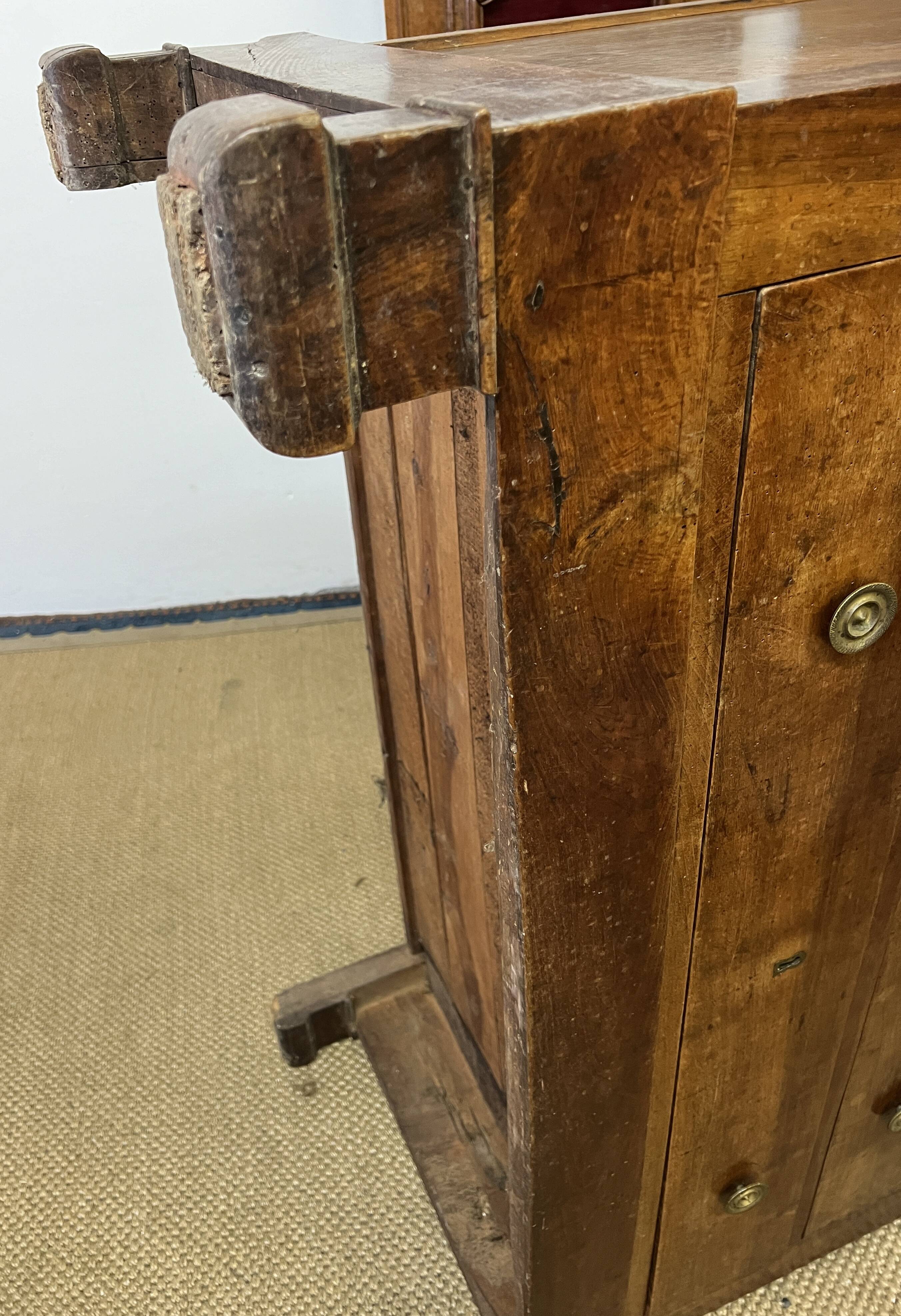 Commode en bois Louis Philippe du 19è siècle