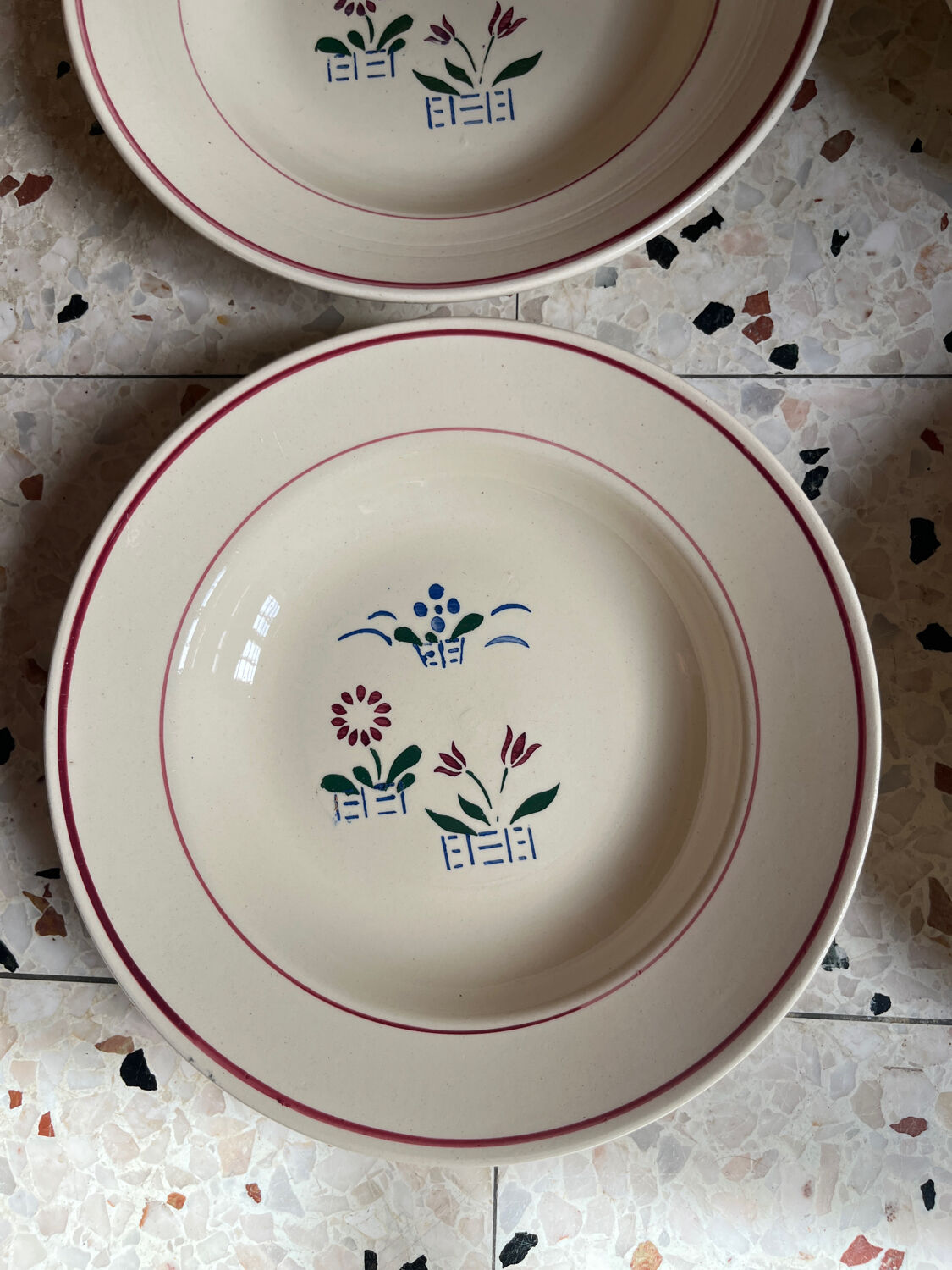 4 deep plates