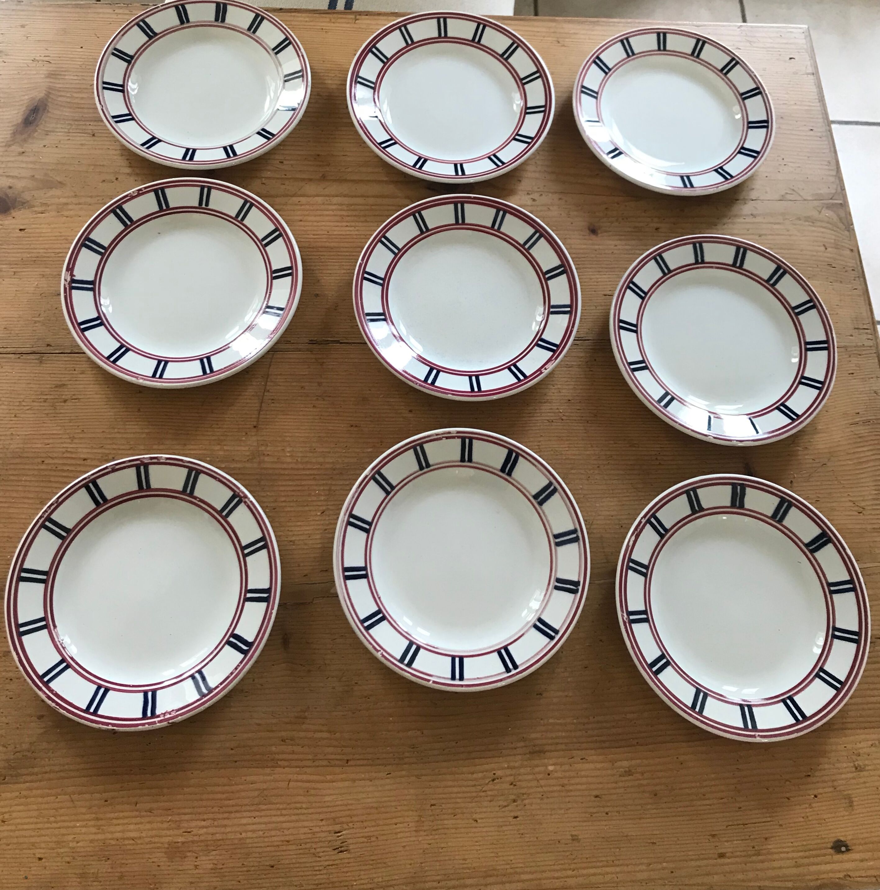 Basque dessert plates