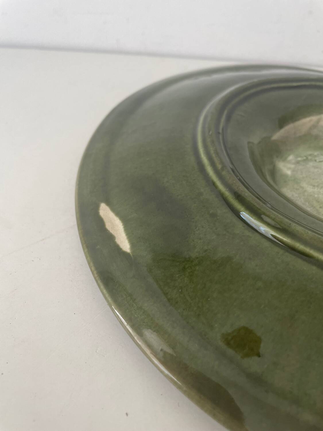 Barbotine oyster plate