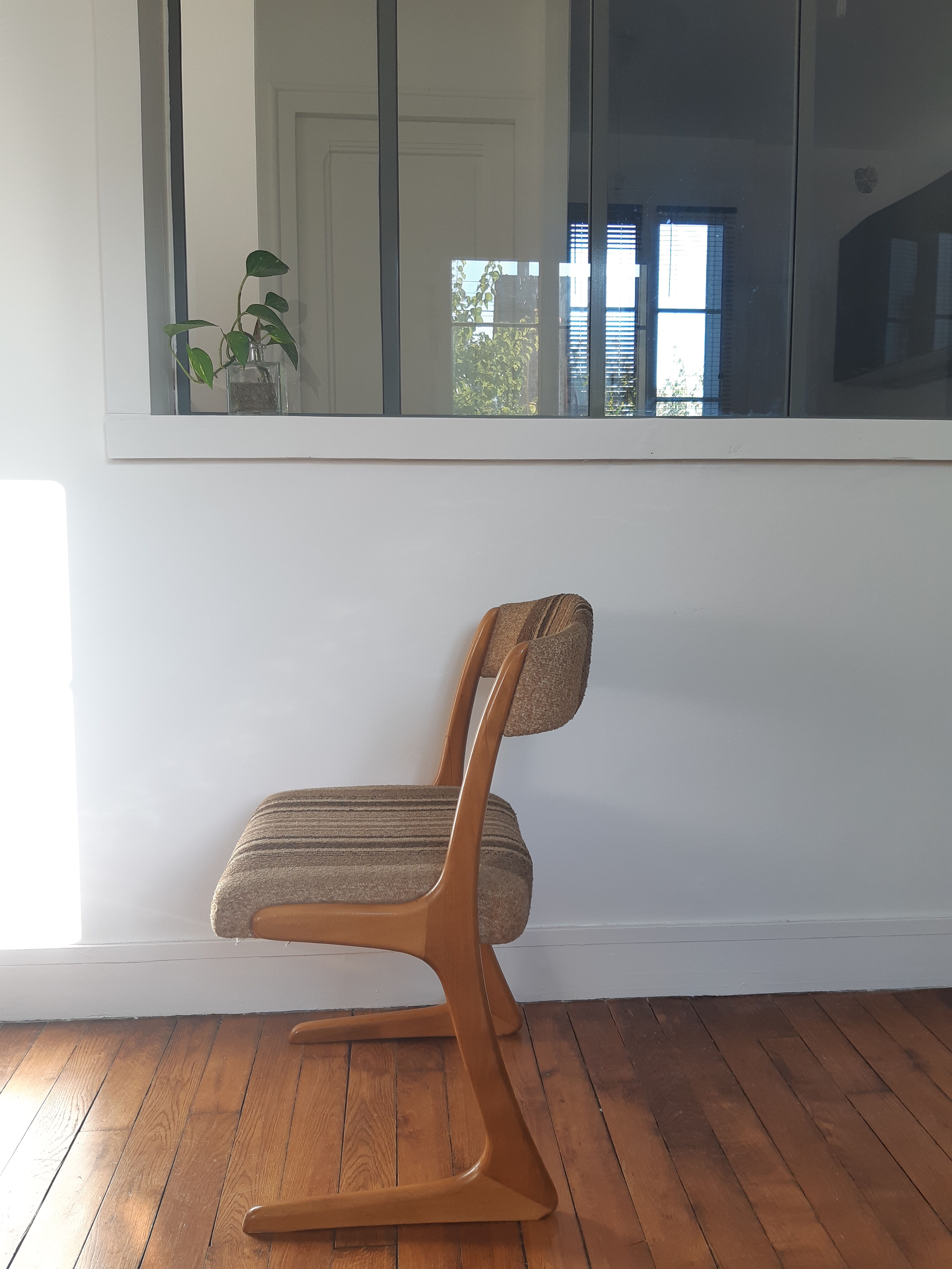 Vintage sled style chair