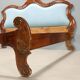 Antique Louis-Philippe bed in carved walnut, Italy, 19th century.