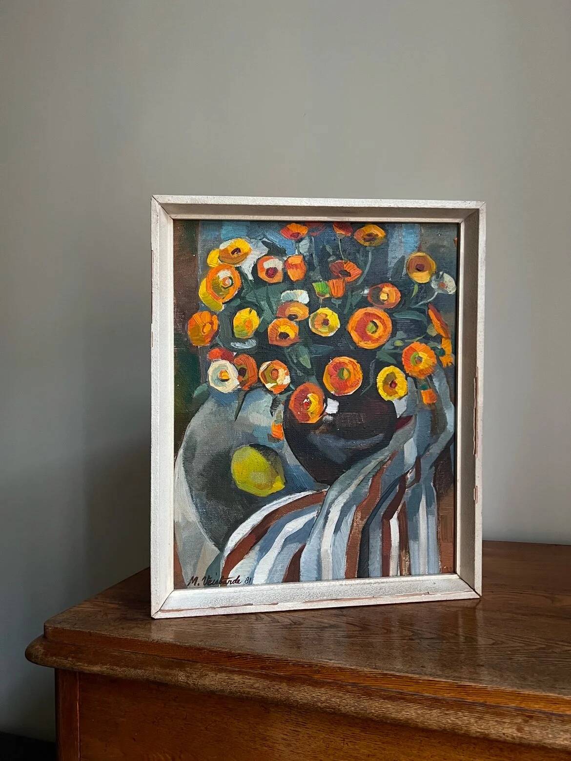 Floral still life oil painting by Maira Veisbārde | Latvia | 1981