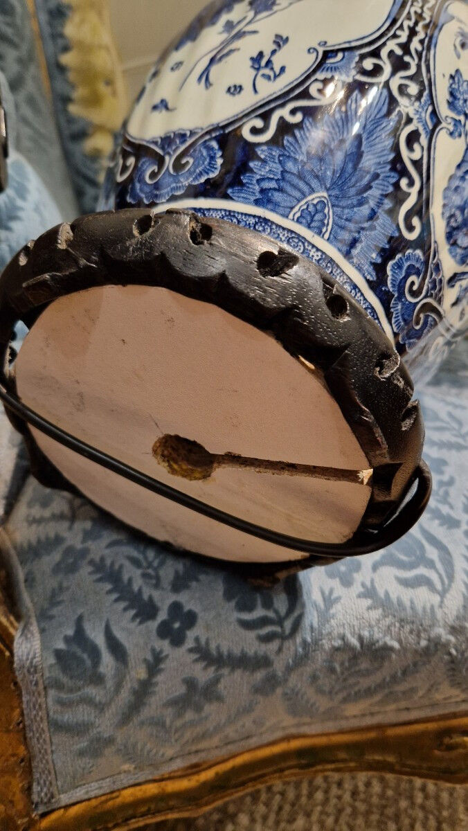 20th-century ceramic lamp