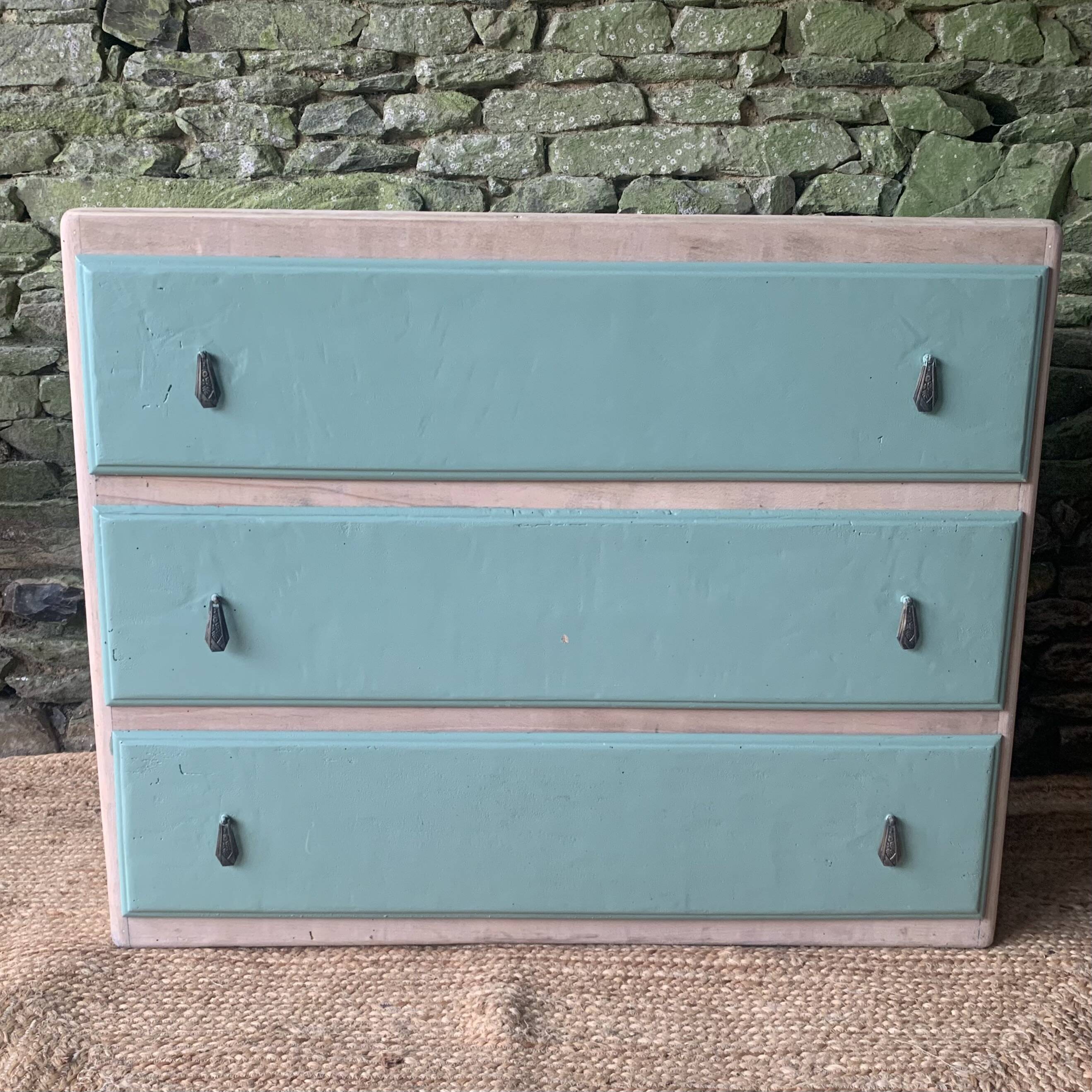 Vintage chest of drawers