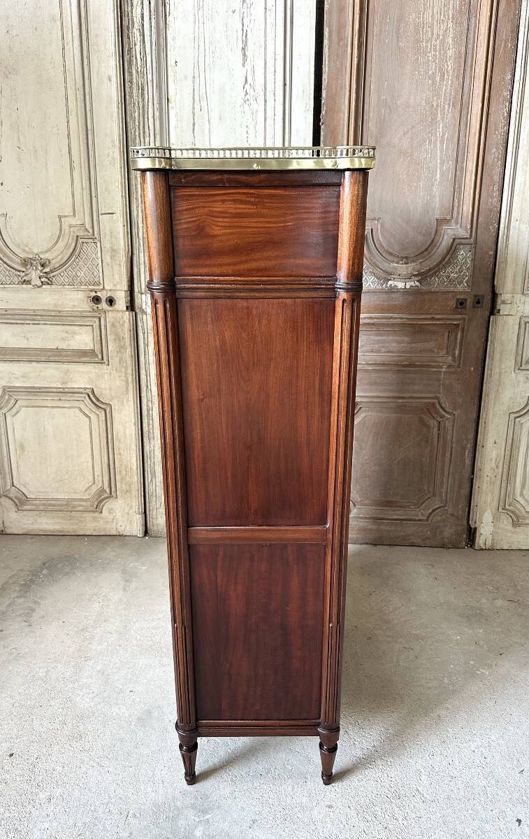 Semainier de style Louis XVI en acajou époque 1900