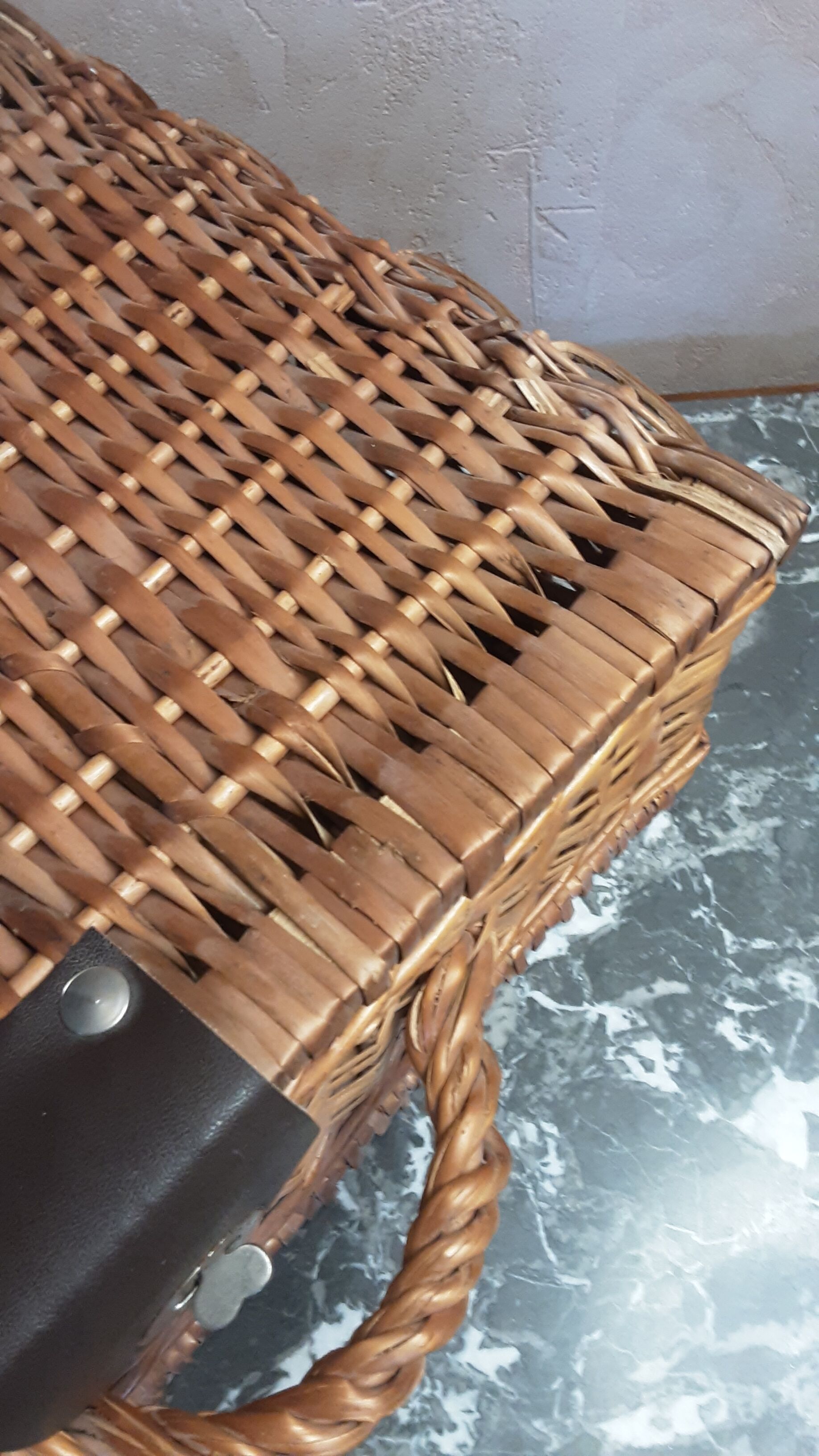 Rattan wicker malle 70 years