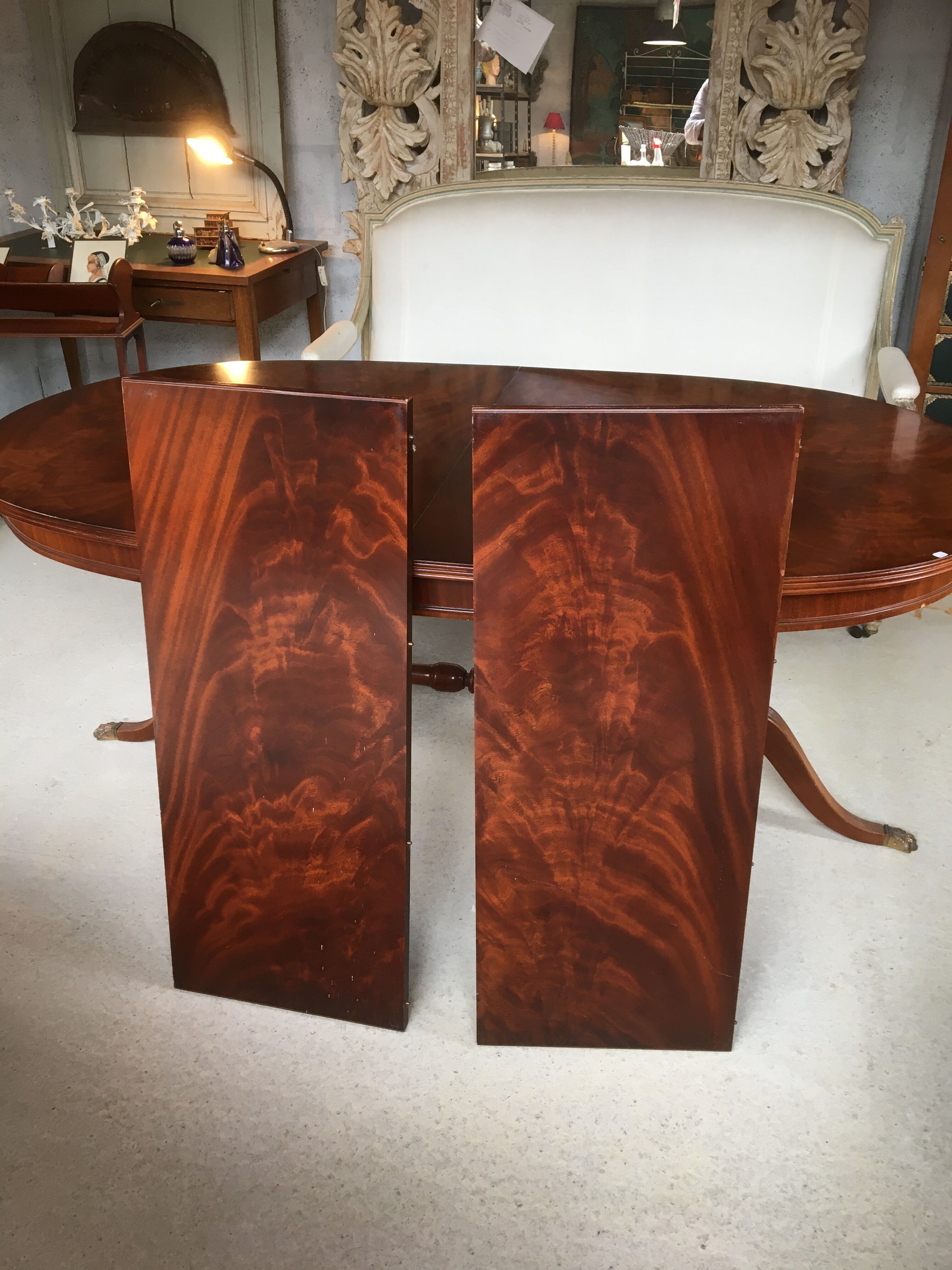 English dining table