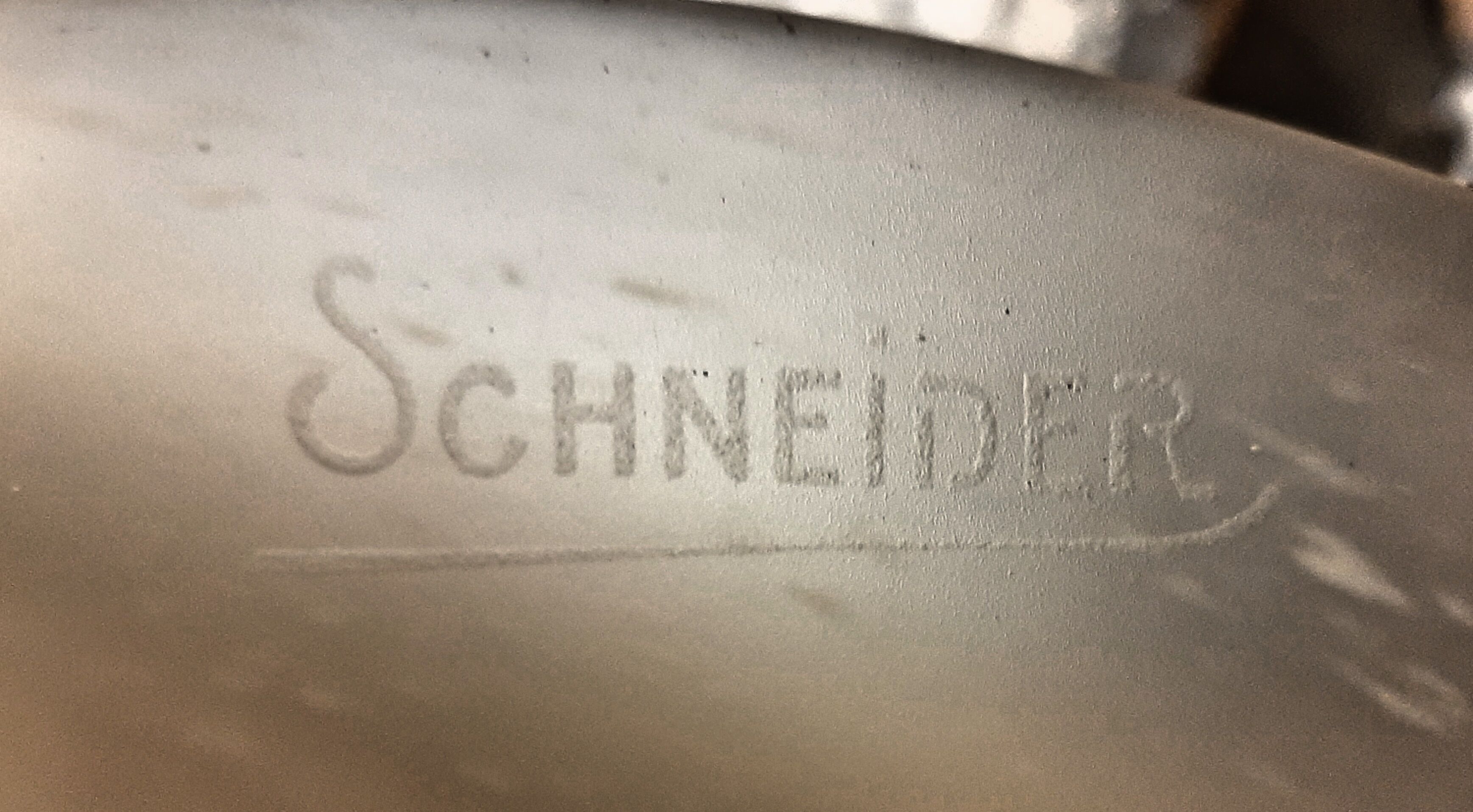 Suspension de schneider france vasque de 50cm monture en bronze