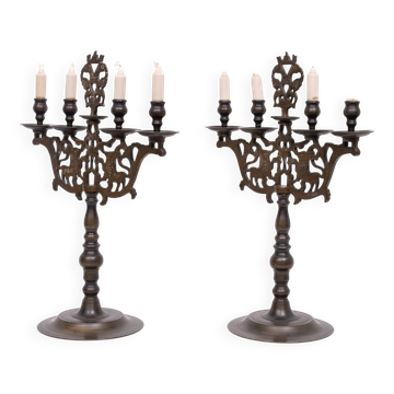 Paire de grands candélabres de Shabbat en bronze antique, Allemagne.