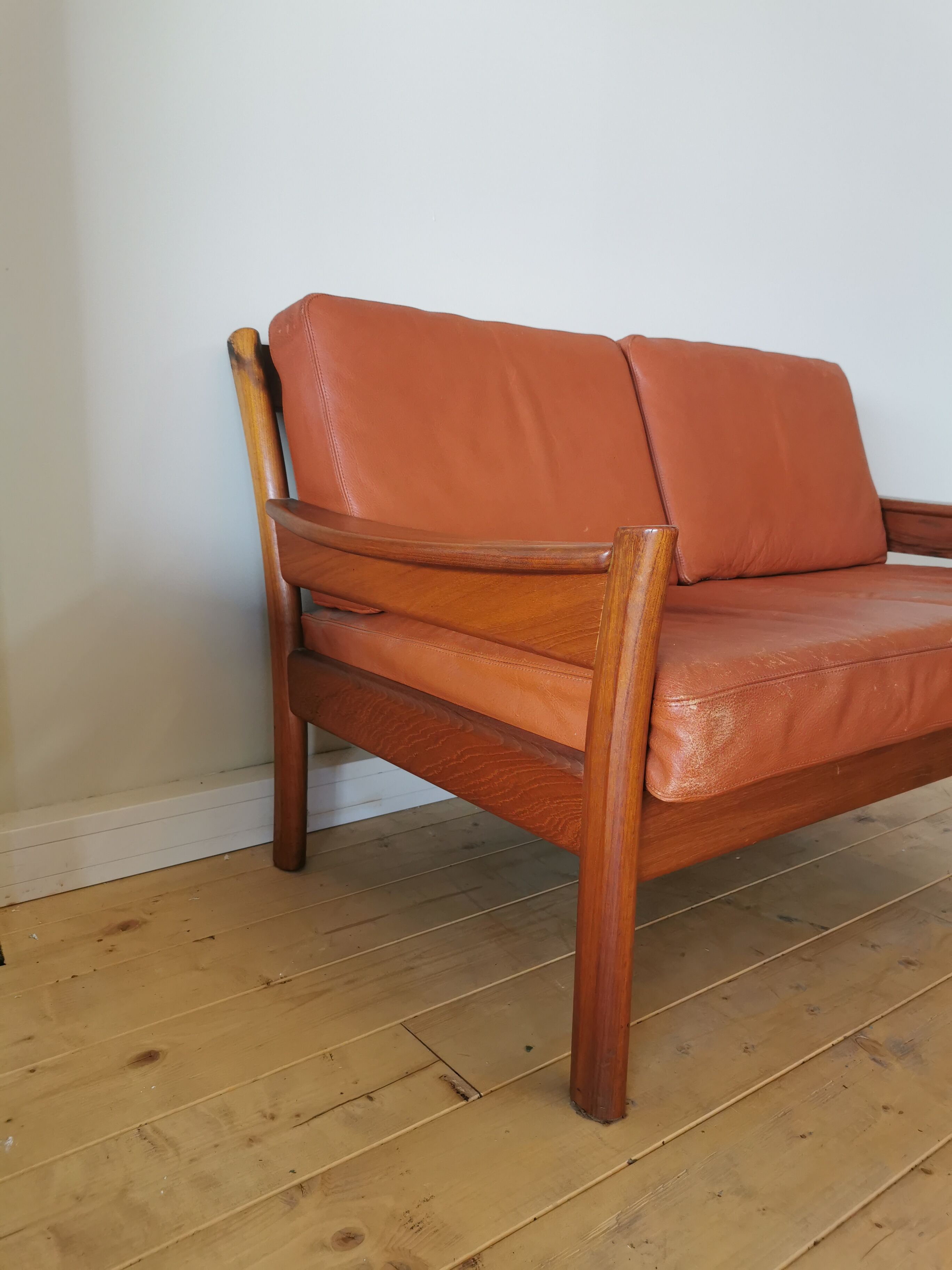 Dyrlund leather sofa from the 60s
