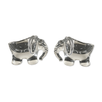 Pair of cigar ashtray