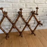 Accordion coat rack