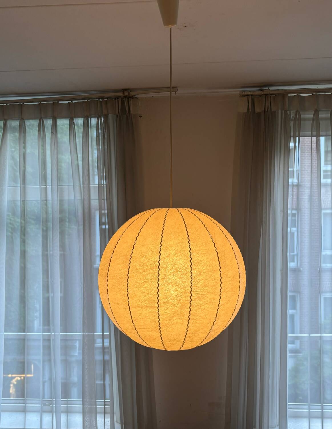 Spherical cocoon  Pendant Lamp