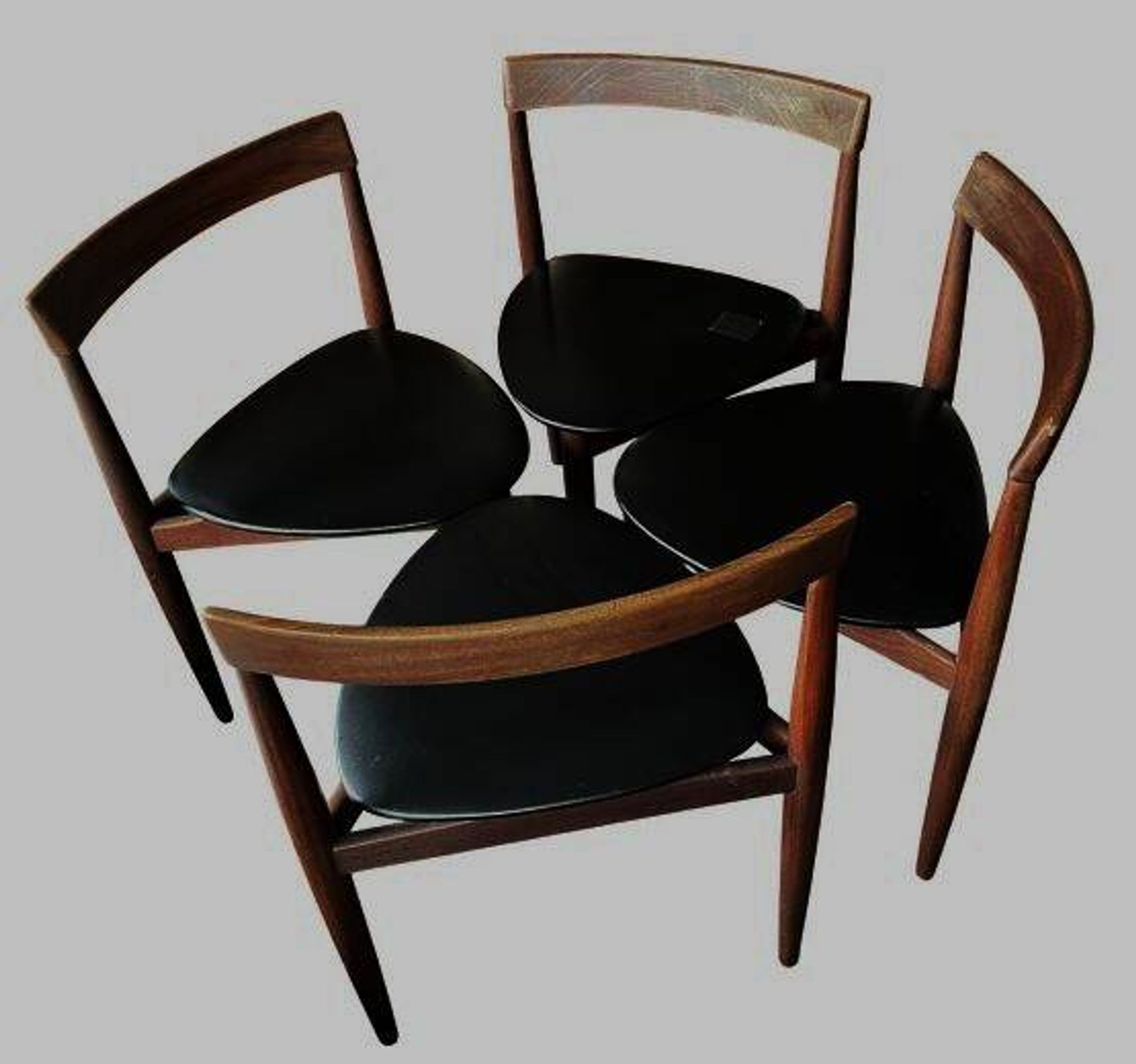 Set of 4 Scandinavian dining chairs by Hans Olsen for Frem Røjle.