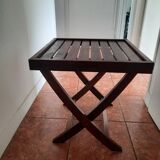 Folding coffee table