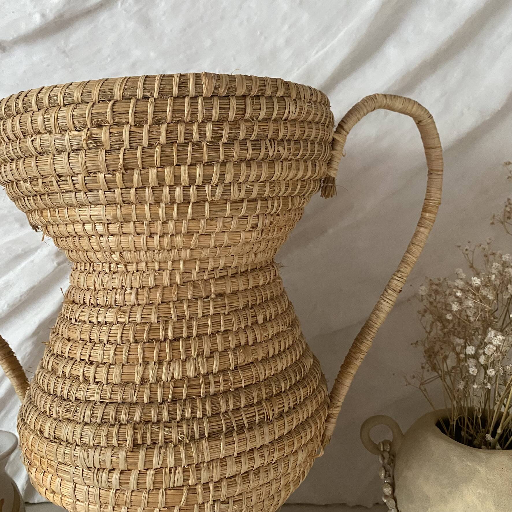 Straw amphora in Burgundy style 35 cm, French wickerwork.