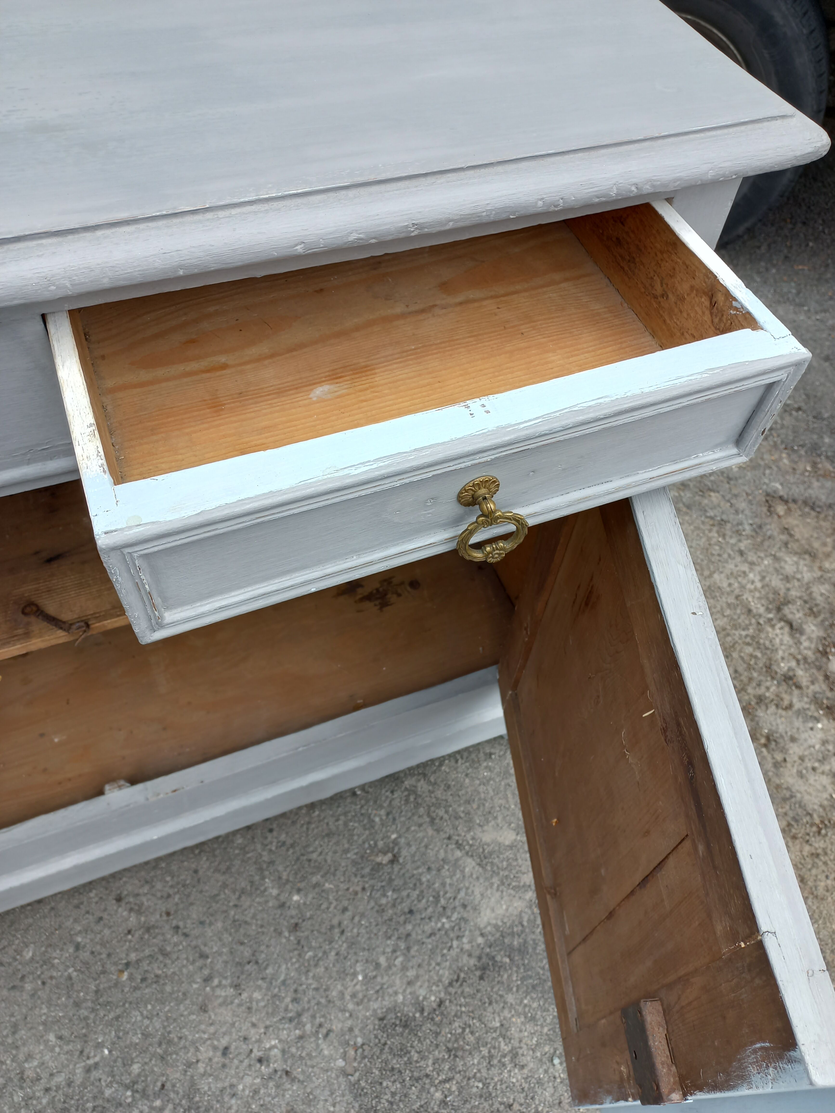 Parisian buffet old gray patina 2 doors 2 drawers