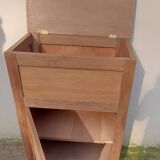 Beautiful piece of furniture from the 1940s with 1 lid + 1 door with key. ponce