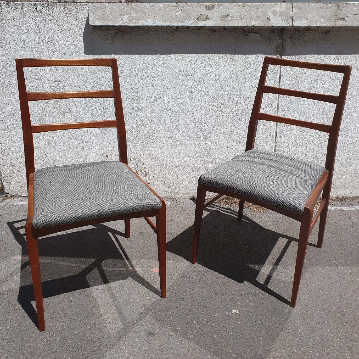 Paire de chaises en Teck africain