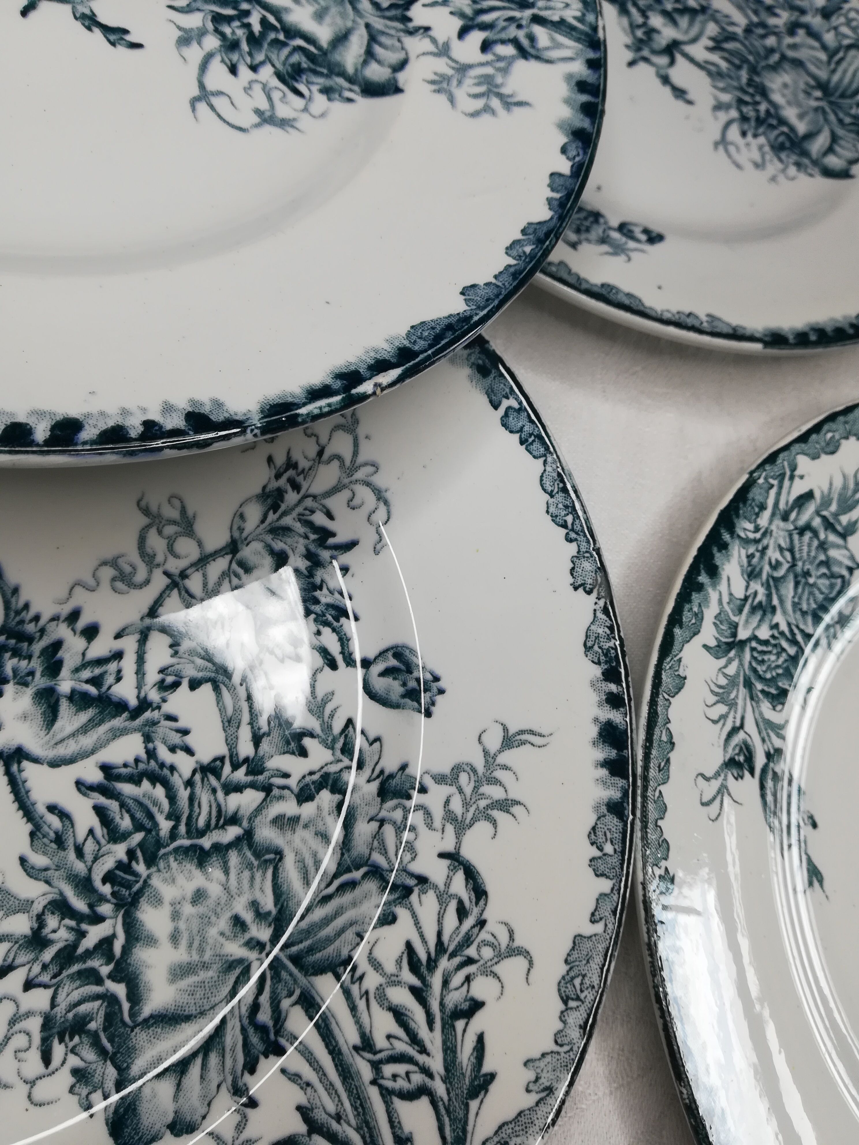 Series of 6 flat plates Saint Armand "poppy"