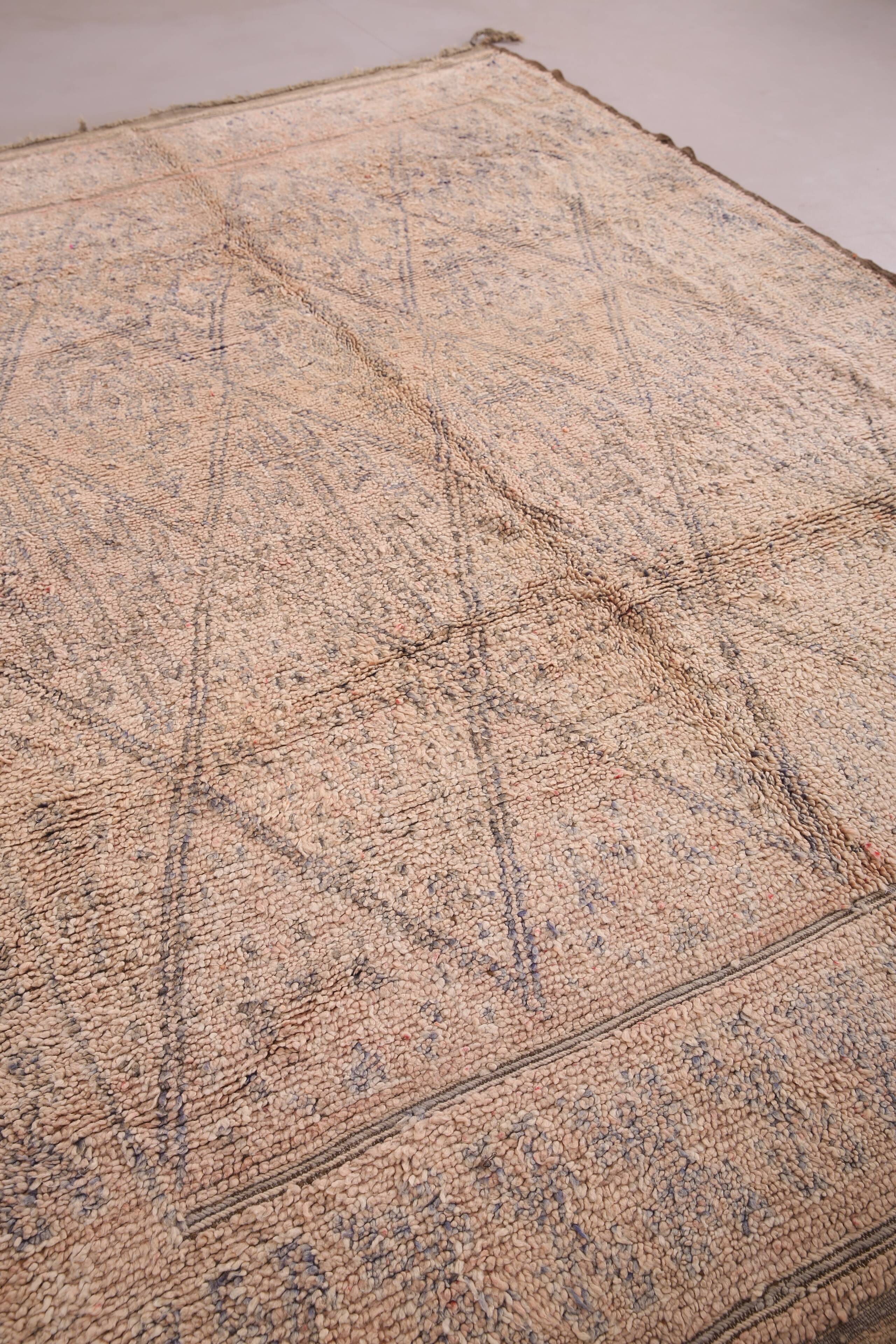 Vintage Handmade Berber Rug 226 CM X 291 CM