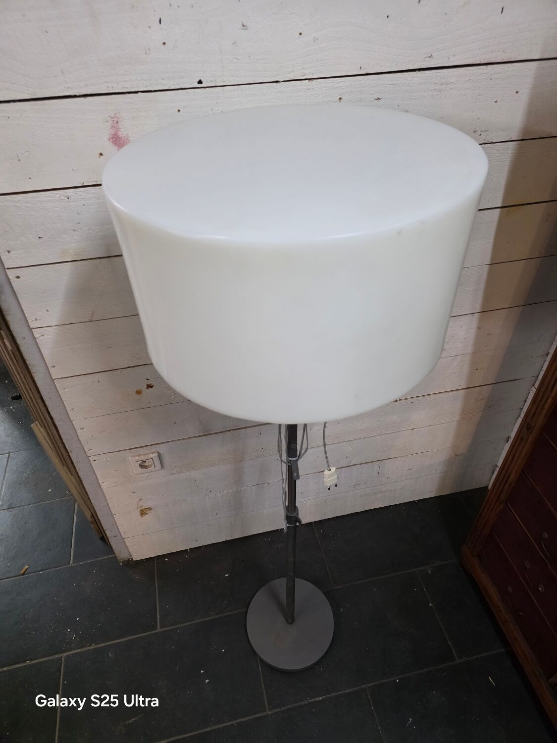 Lampadaire Space Age design 1970  Abat-jour Ø48cm