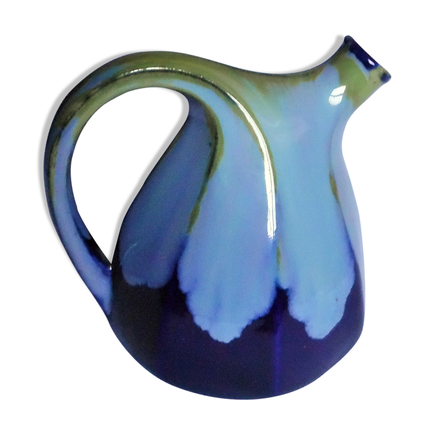 Pitcher madelning signed "F.Cananove"
